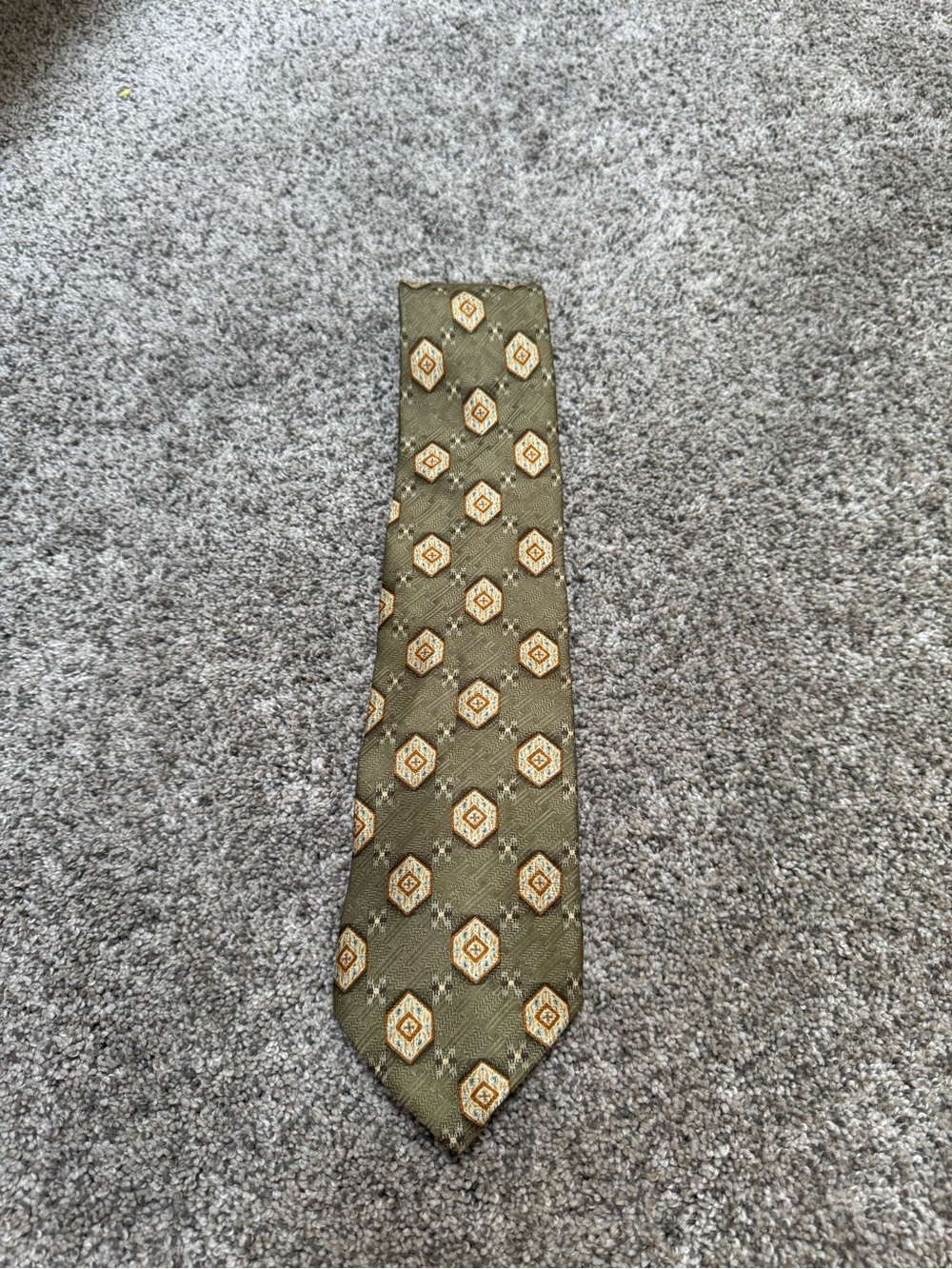Vintage Claiborne Geometric Tie